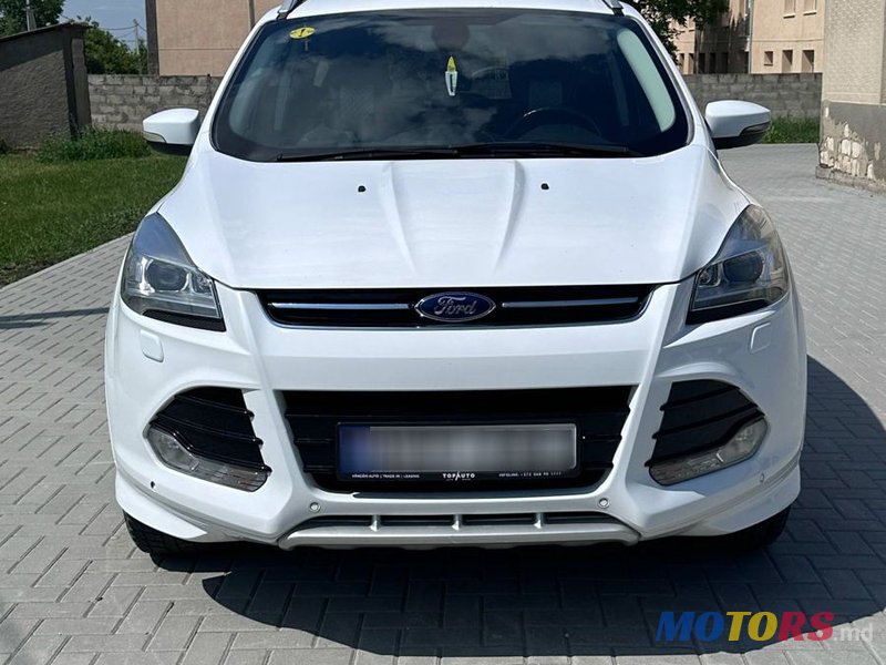 2014' Ford Kuga photo #3