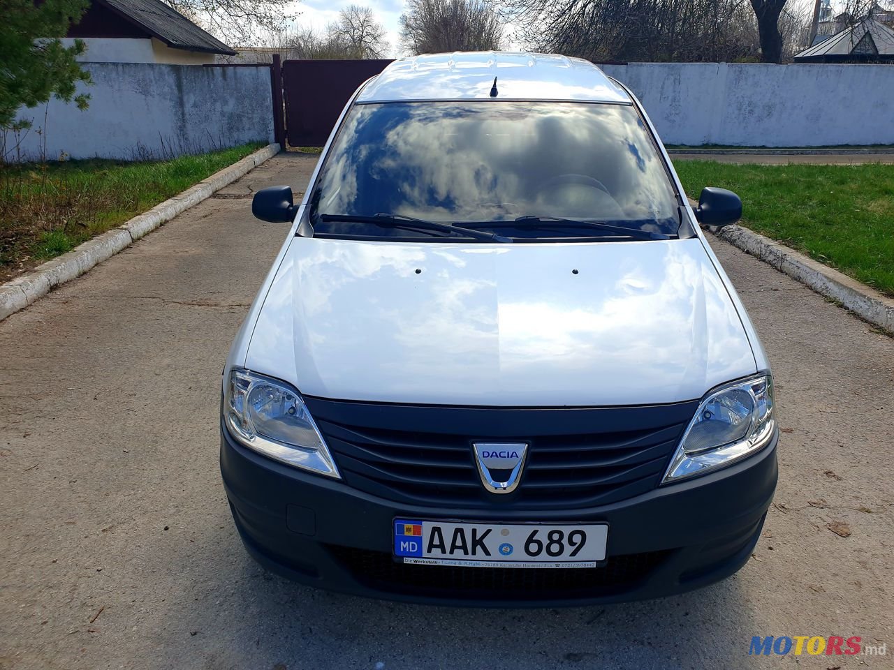 2010' Dacia Logan Mcv photo #5