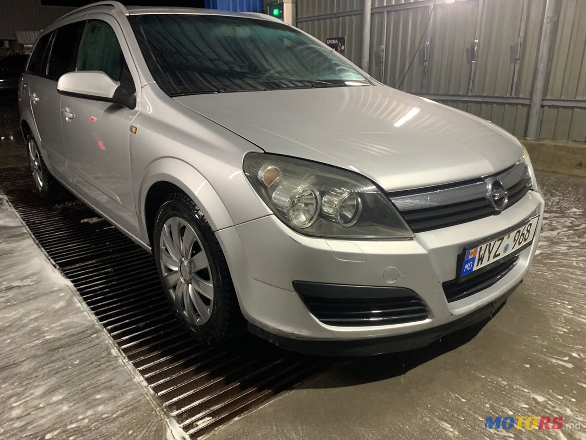 2006' Opel Astra photo #2