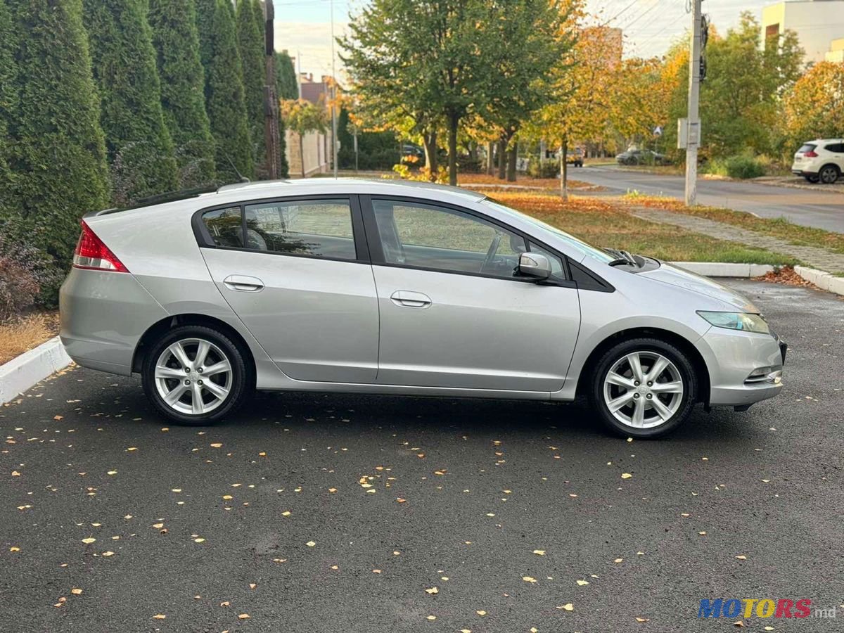 2010' Honda Insight photo #4