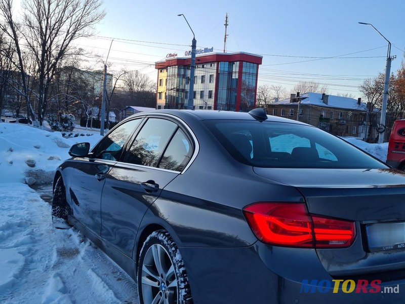 2016' BMW 3 Series photo #5