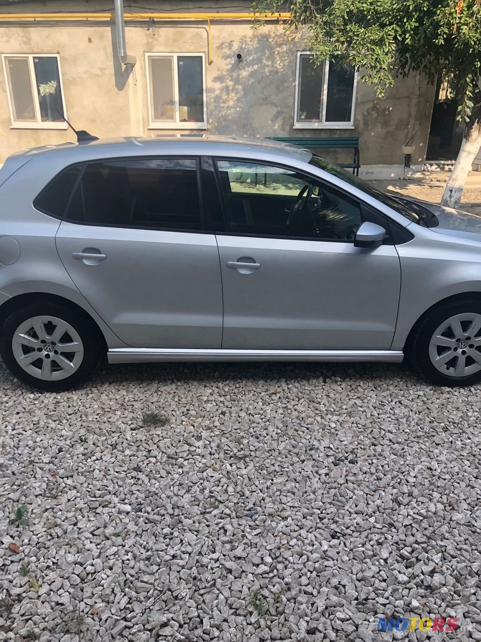 2011' Volkswagen Polo photo #4