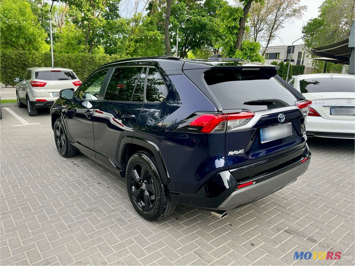 2019' Toyota RAV4 photo #6