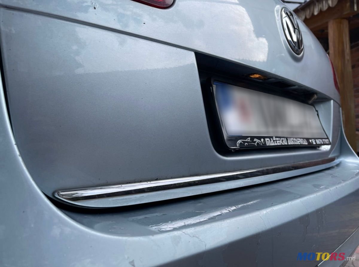 2006' Volkswagen Passat photo #1