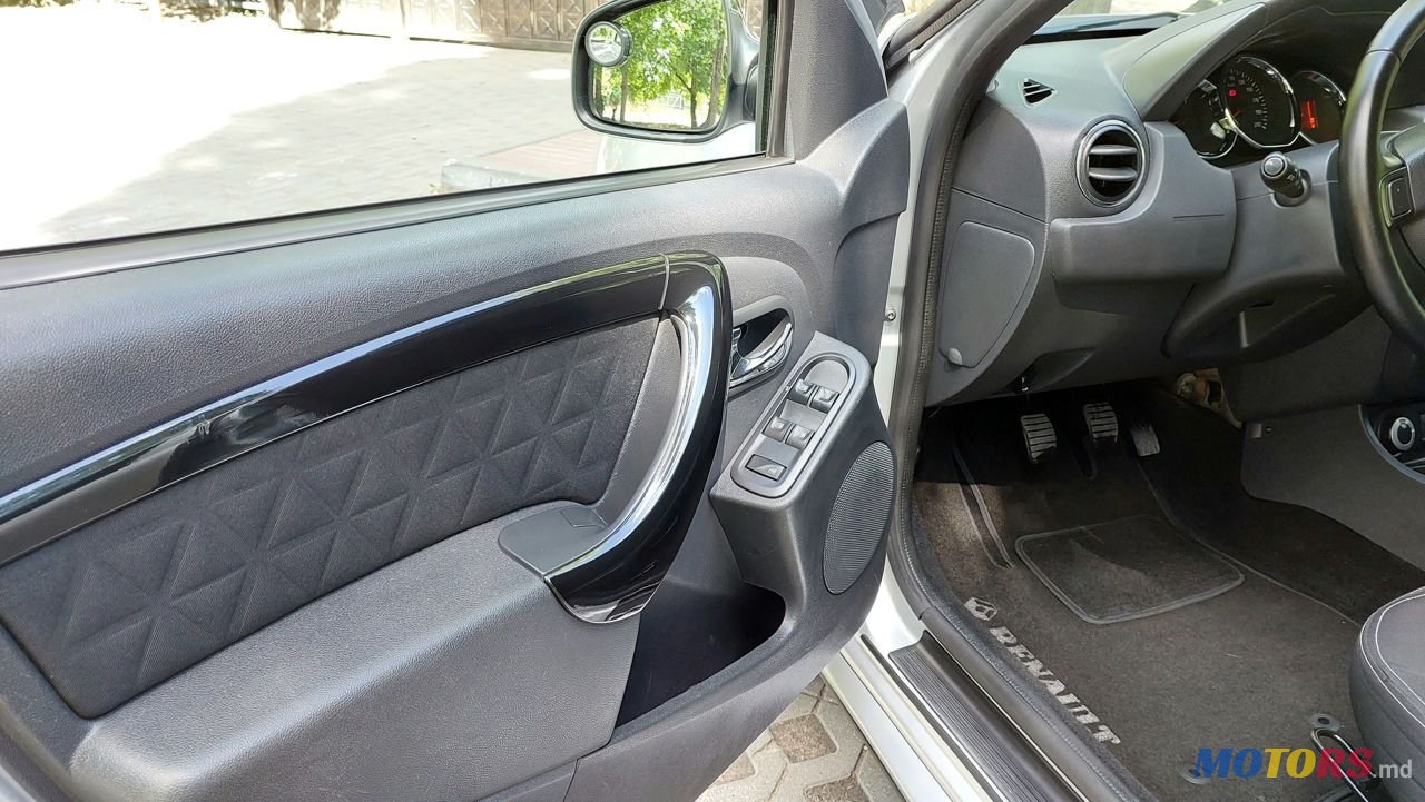 2015' Dacia Duster photo #6