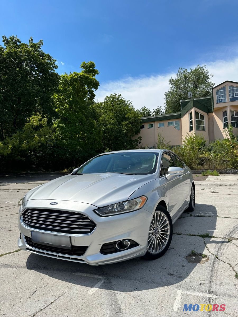 2015' Ford Fusion photo #2