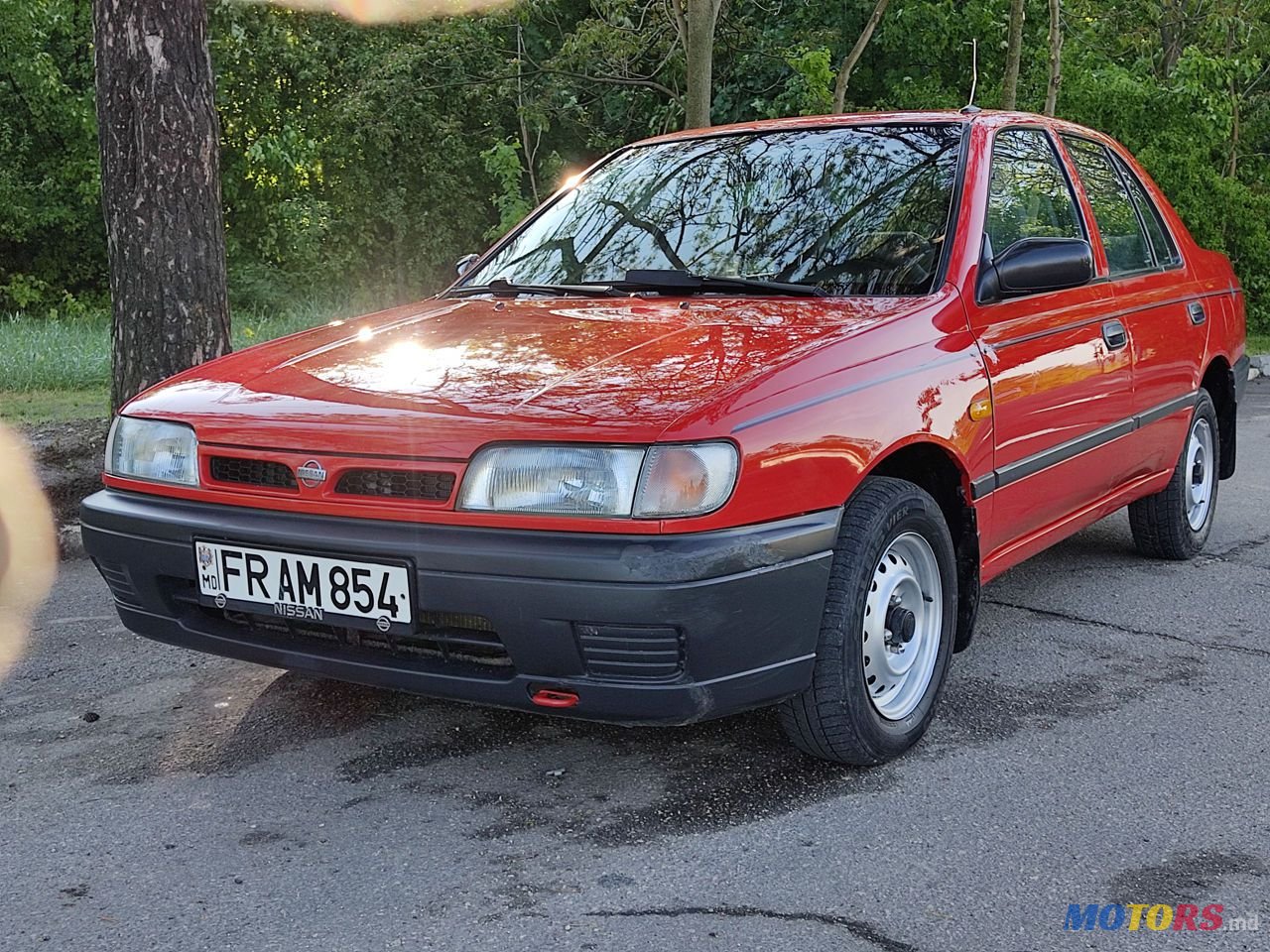 1991' Nissan Sunny photo #1