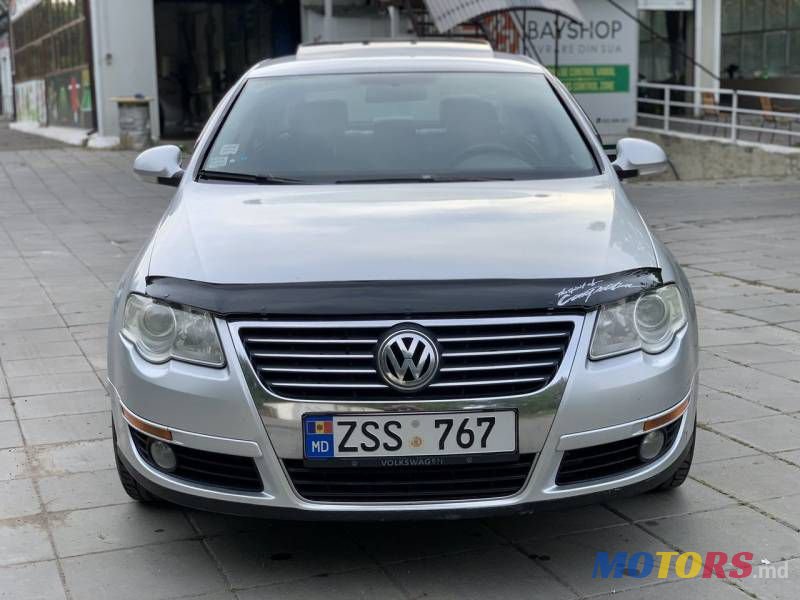 2008' Volkswagen Passat photo #5