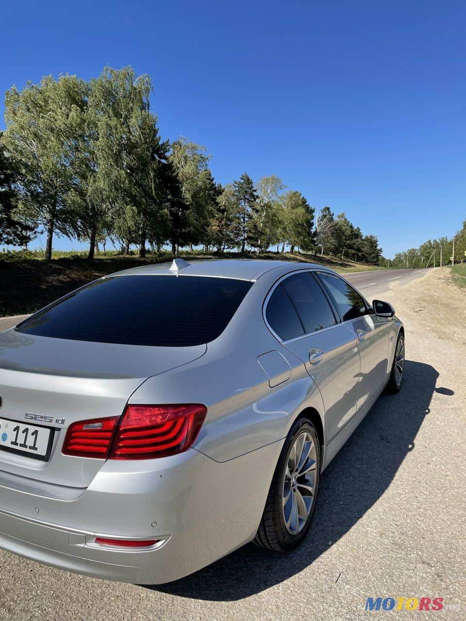 2014' BMW 5 Series photo #1