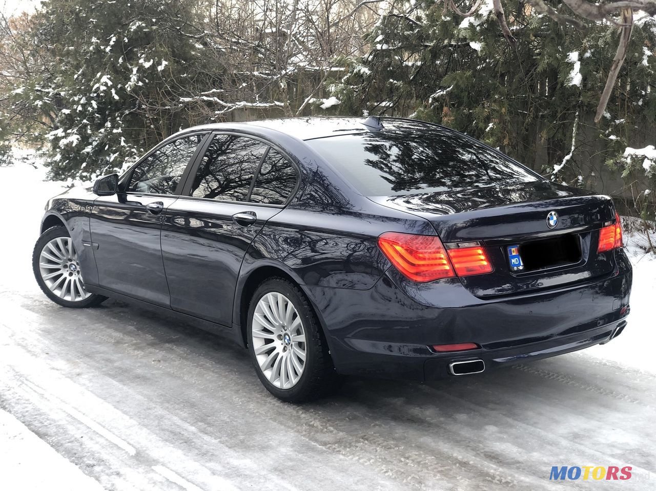 2010' BMW 7 Series photo #2