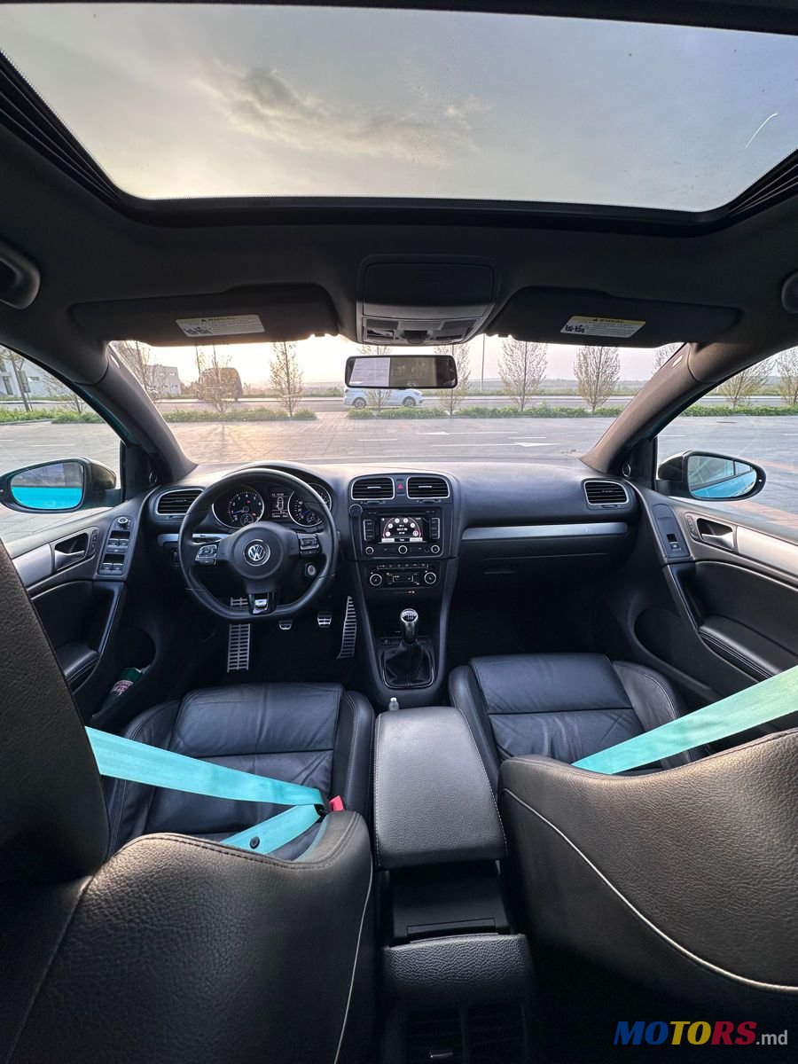 2013' Volkswagen Golf photo #5