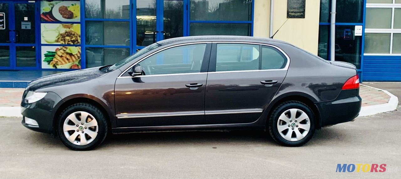 2009' Skoda Superb photo #3
