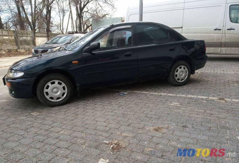 1995' Mazda 323 photo #1