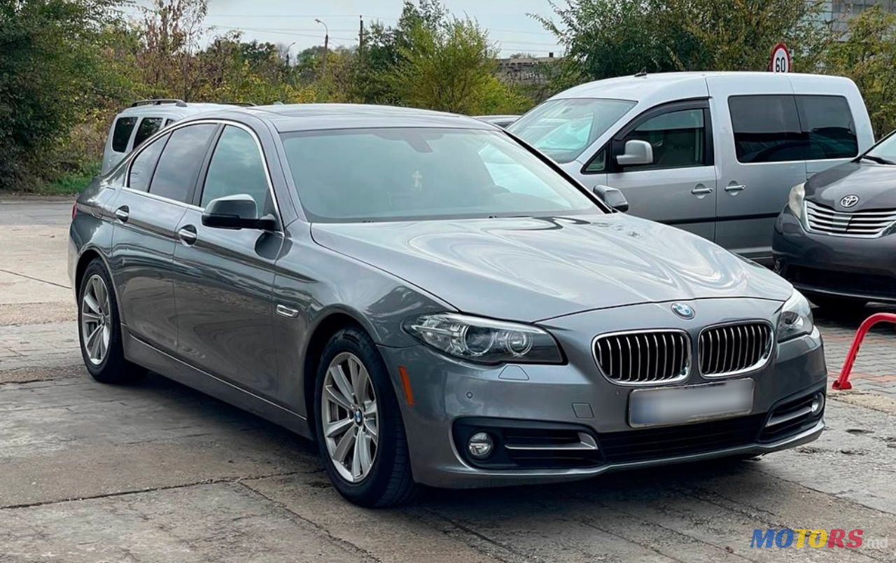 2015' BMW 5 Series photo #1