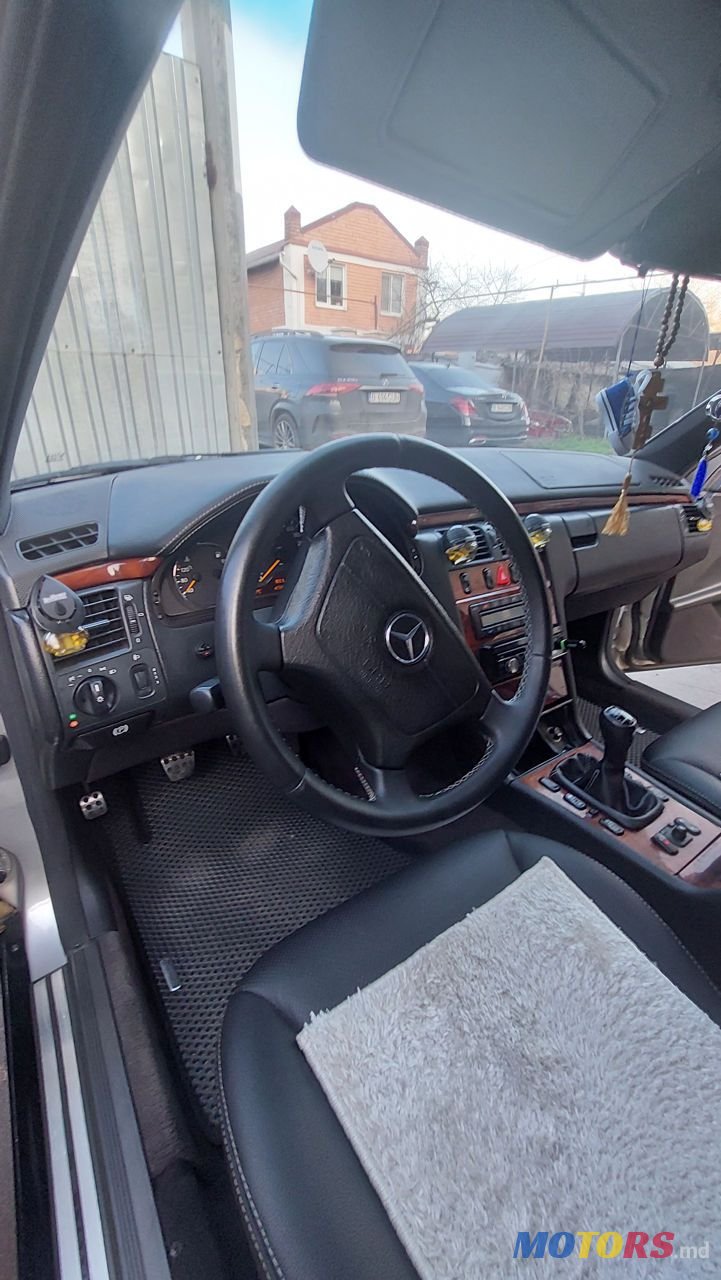 1999' Mercedes-Benz E Класс photo #3