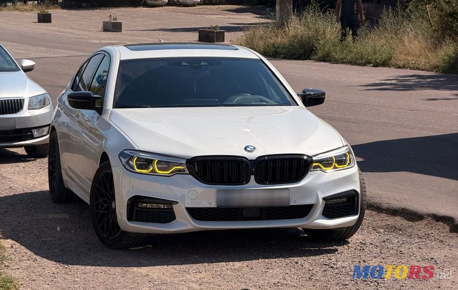 2019' BMW 5 Series photo #1