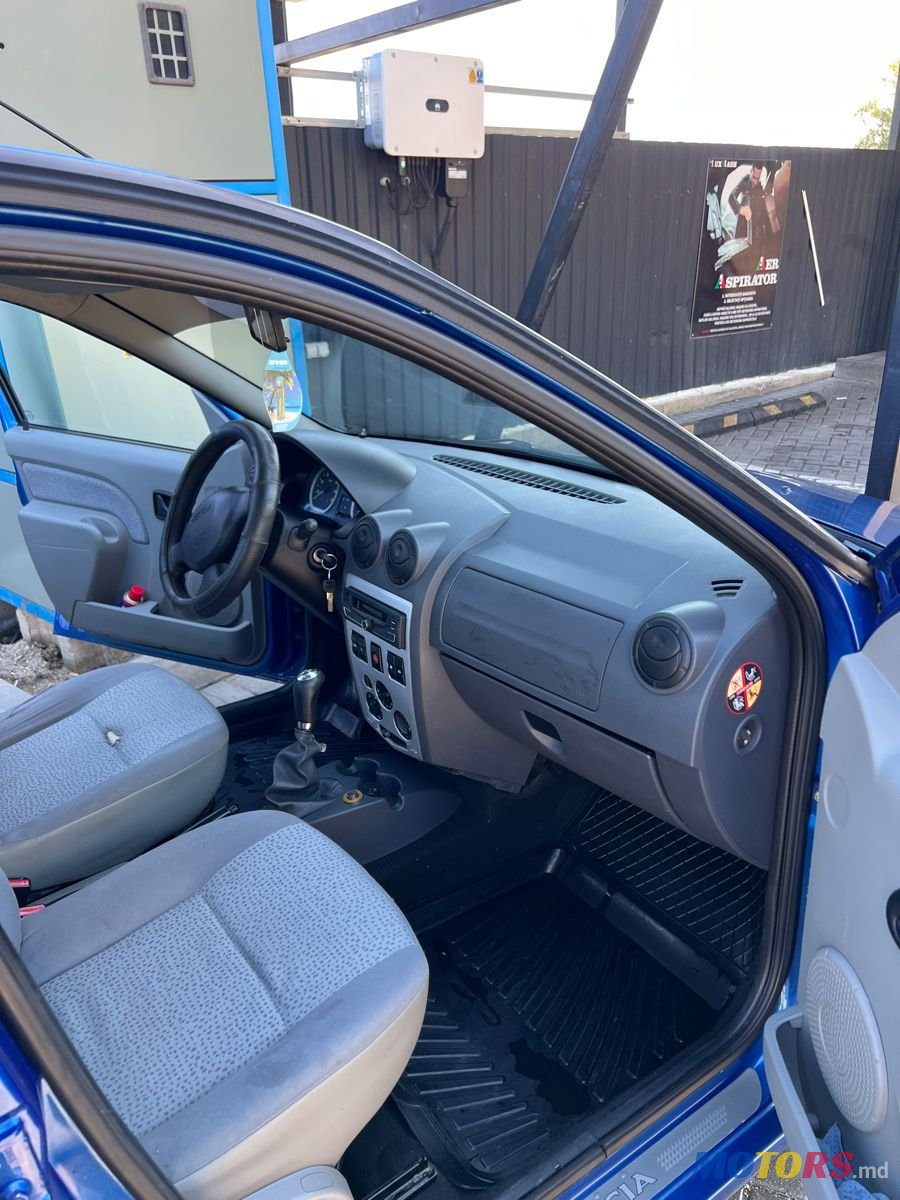 2006' Dacia Logan photo #1