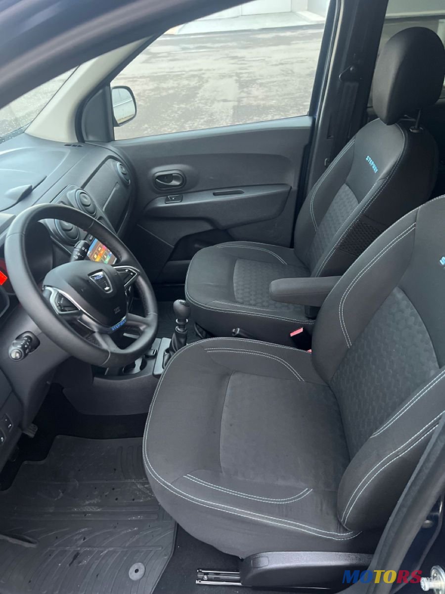 2017' Dacia Lodgy photo #5