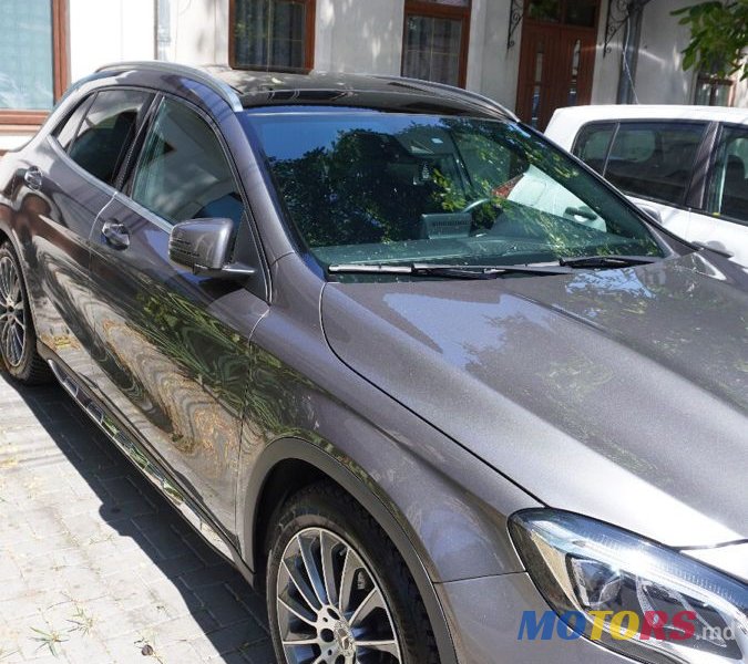 2017' Mercedes-Benz GLA photo #2