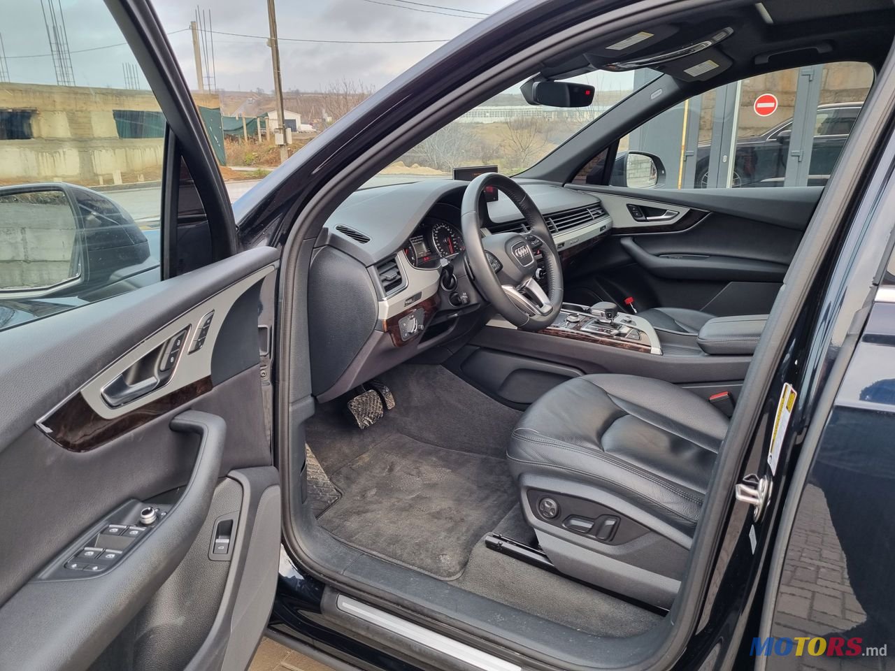 2018' Audi Q7 photo #6