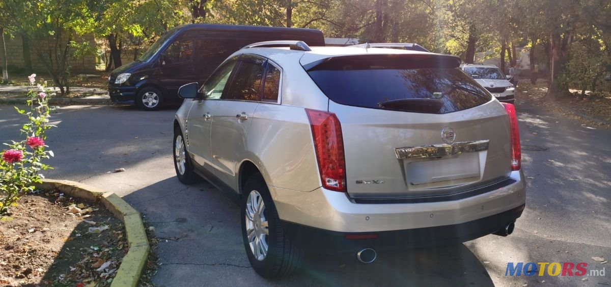 2011' Cadillac SRX photo #6