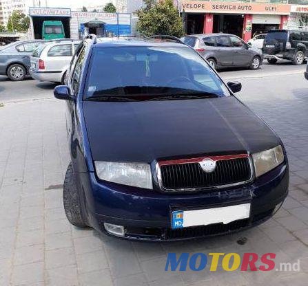 2001' Skoda Fabia photo #1