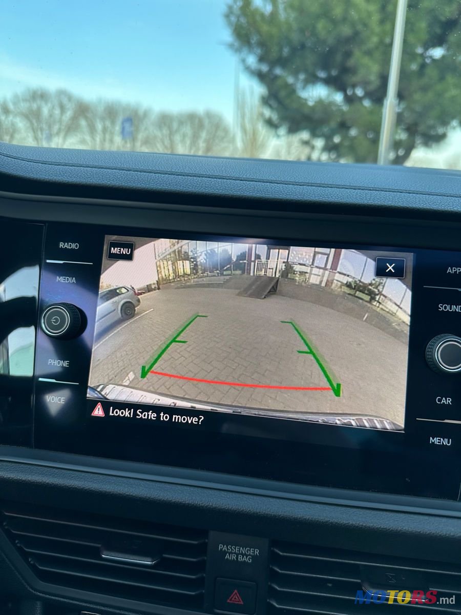 2019' Volkswagen Jetta photo #3