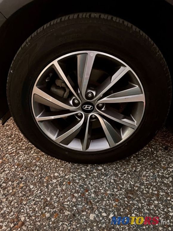 2019' Hyundai Santa Fe photo #3