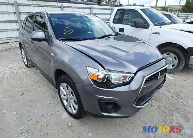 2014' Mitsubishi Outlander photo #1