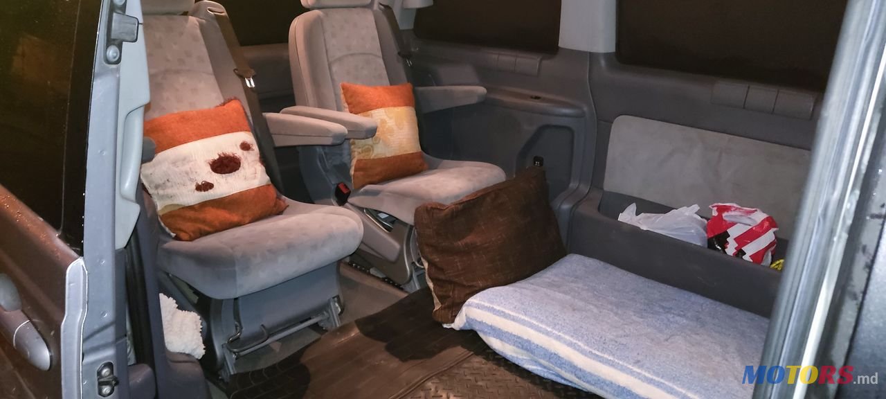 2005' Mercedes-Benz Viano photo #2