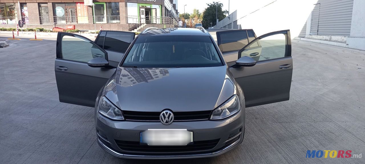 2016' Volkswagen Golf photo #6