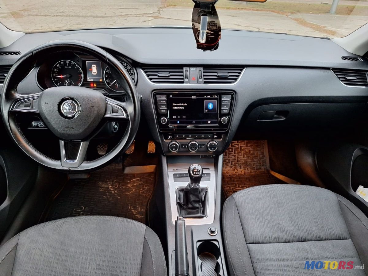 2016' Skoda Octavia photo #6
