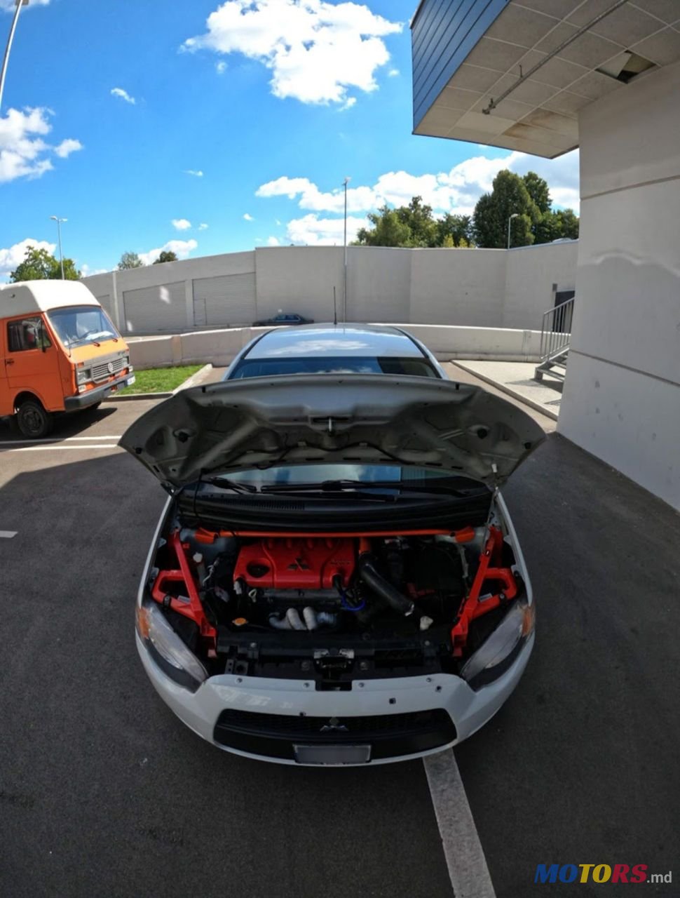 2010' Mitsubishi Colt photo #2