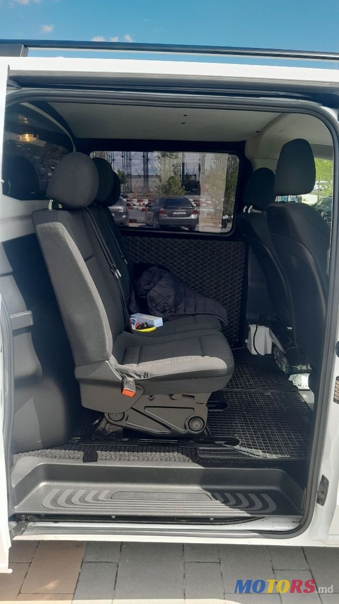 2017' Mercedes-Benz Vito photo #4