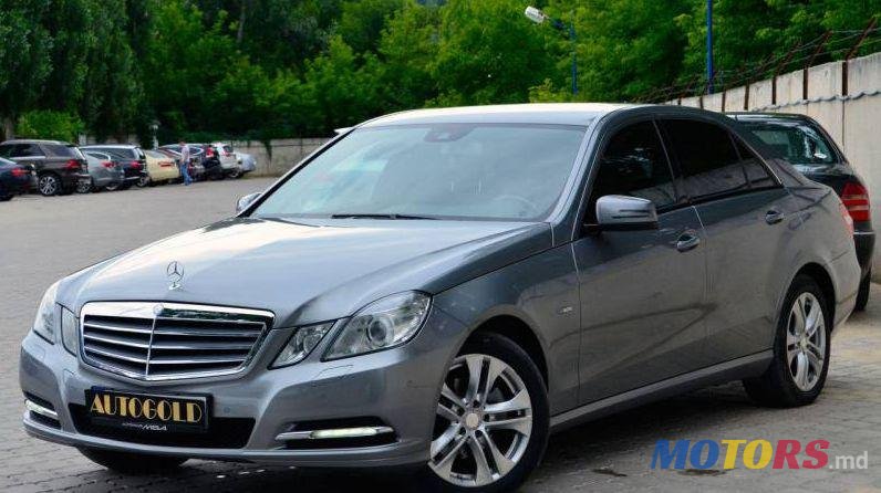 2011' Mercedes-Benz E photo #1