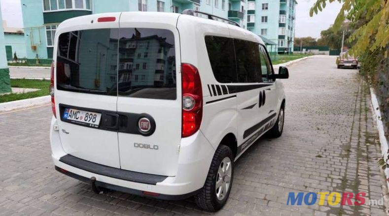 2013' Fiat Doblo photo #5