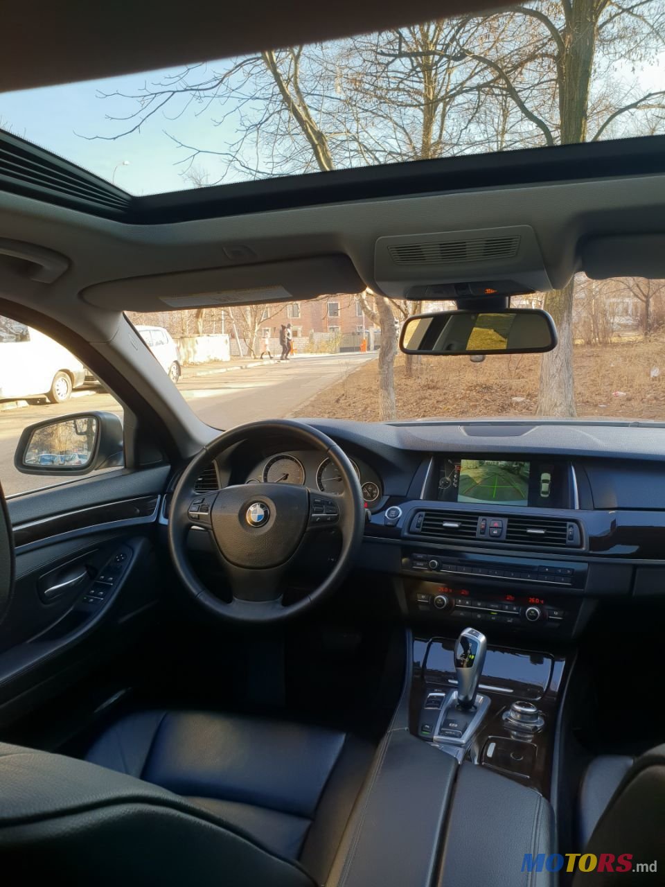 2013' BMW 528 photo #5