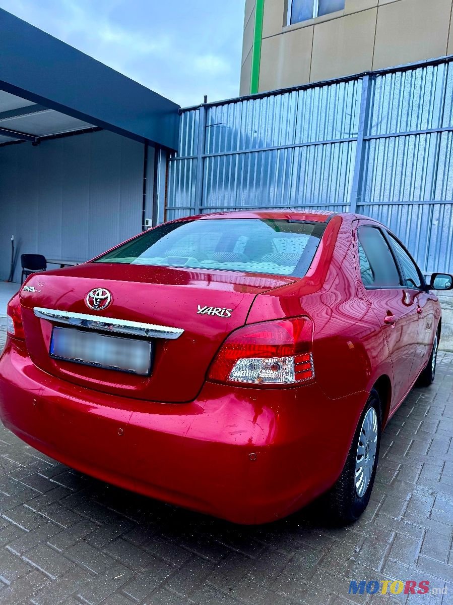 2008' Toyota Yaris photo #6