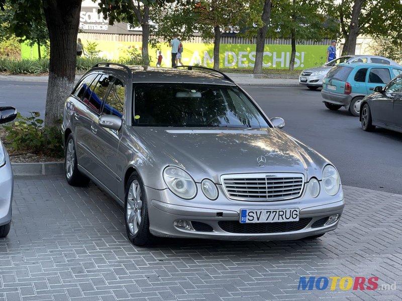 2003' Mercedes-Benz E Класс photo #1