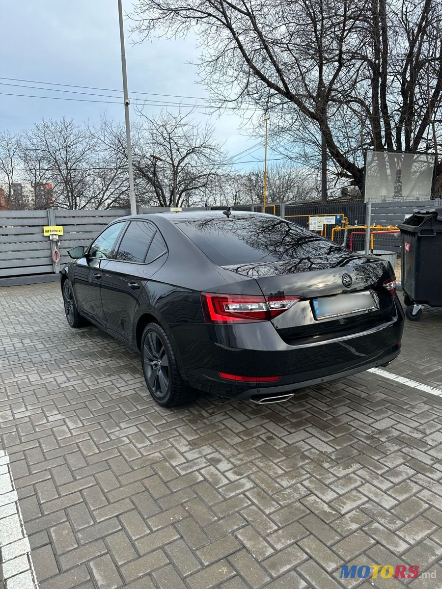 2018' Skoda Superb photo #4