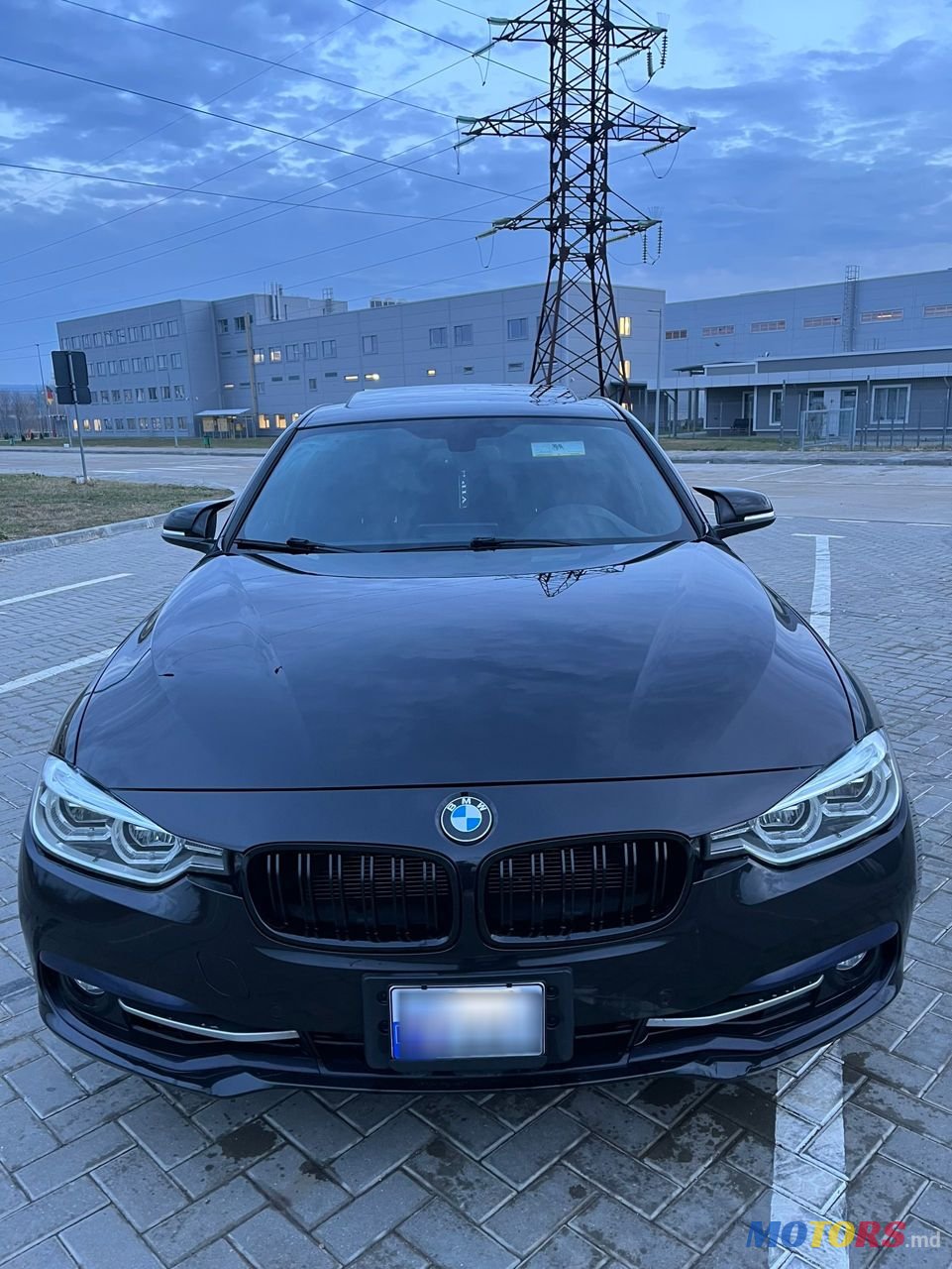 2016' BMW 3 Series photo #1