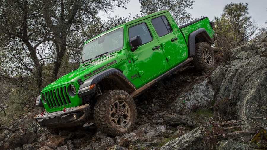 Jeep Gladiator Gets Gecko Paint, Gorilla Glass Becomes Factory Option