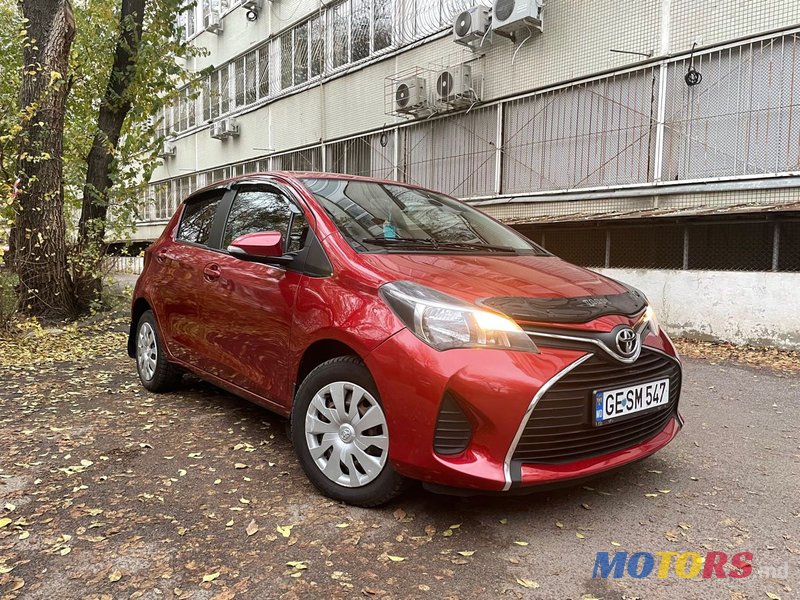 2014' Toyota Yaris photo #1