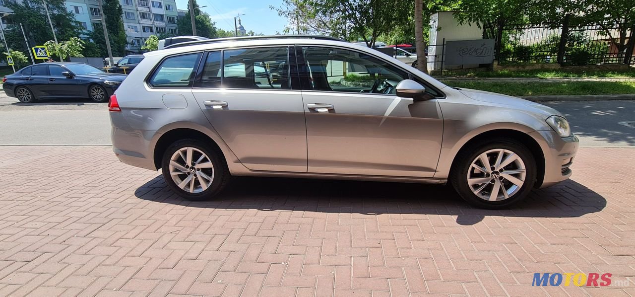 2013' Volkswagen Golf photo #4