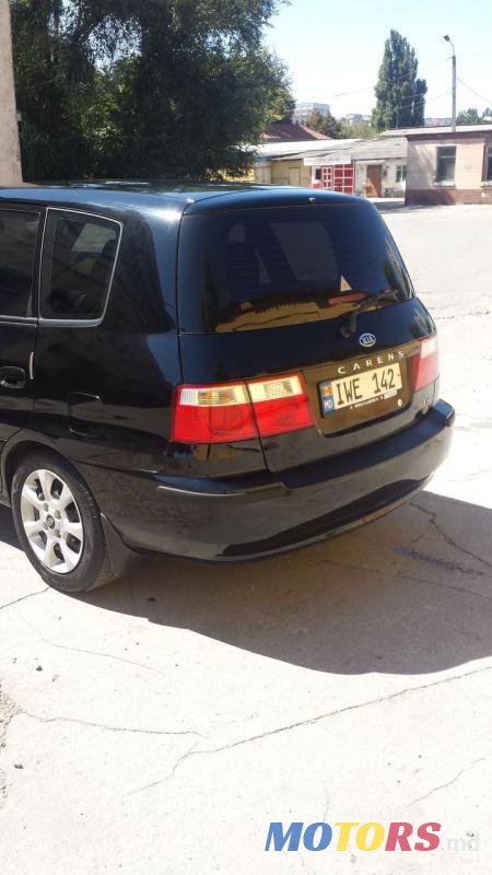2006' Kia Carens photo #2