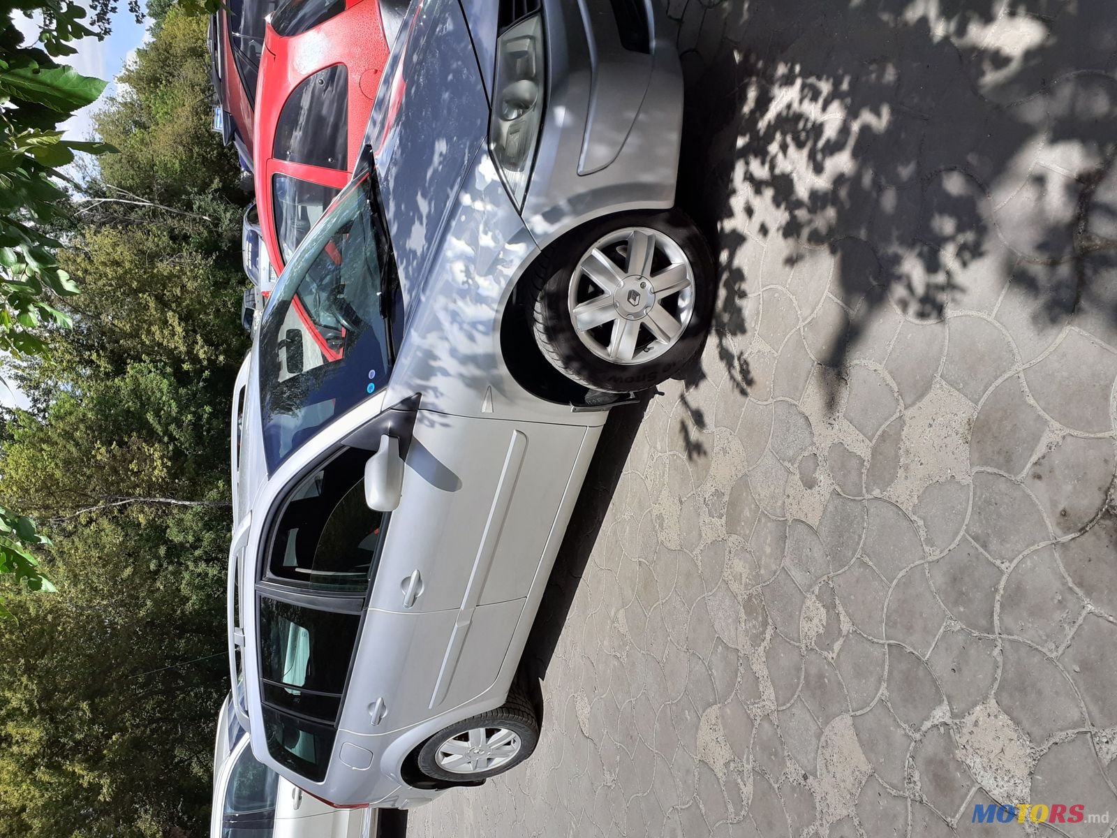 2007' Renault Megane photo #5