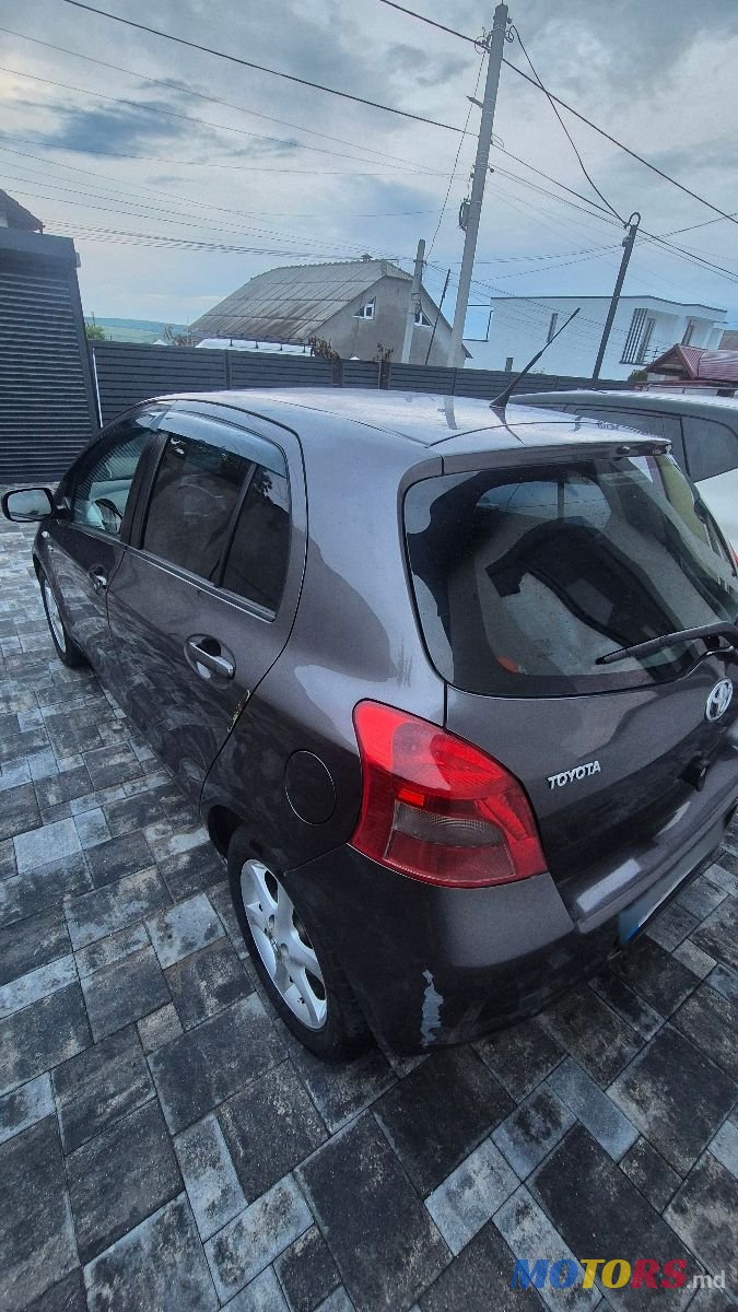 2007' Toyota Yaris photo #4