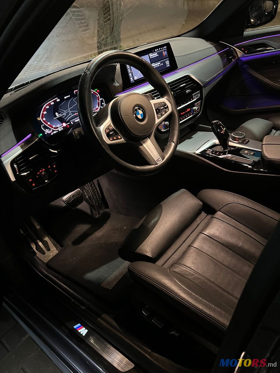 2020' BMW 5 Series photo #1