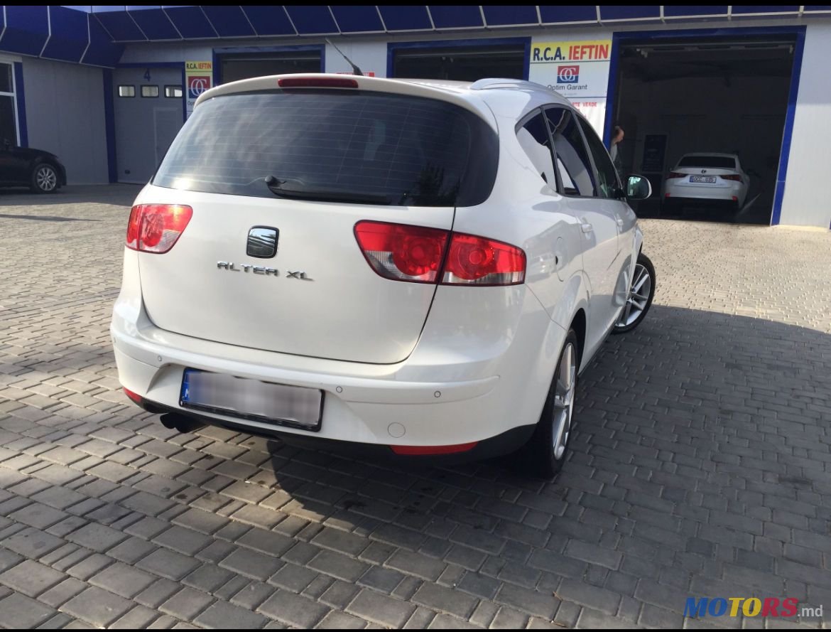 2011' SEAT Altea XL photo #5