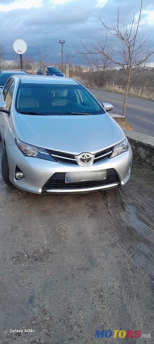 2014' Toyota Auris photo #1